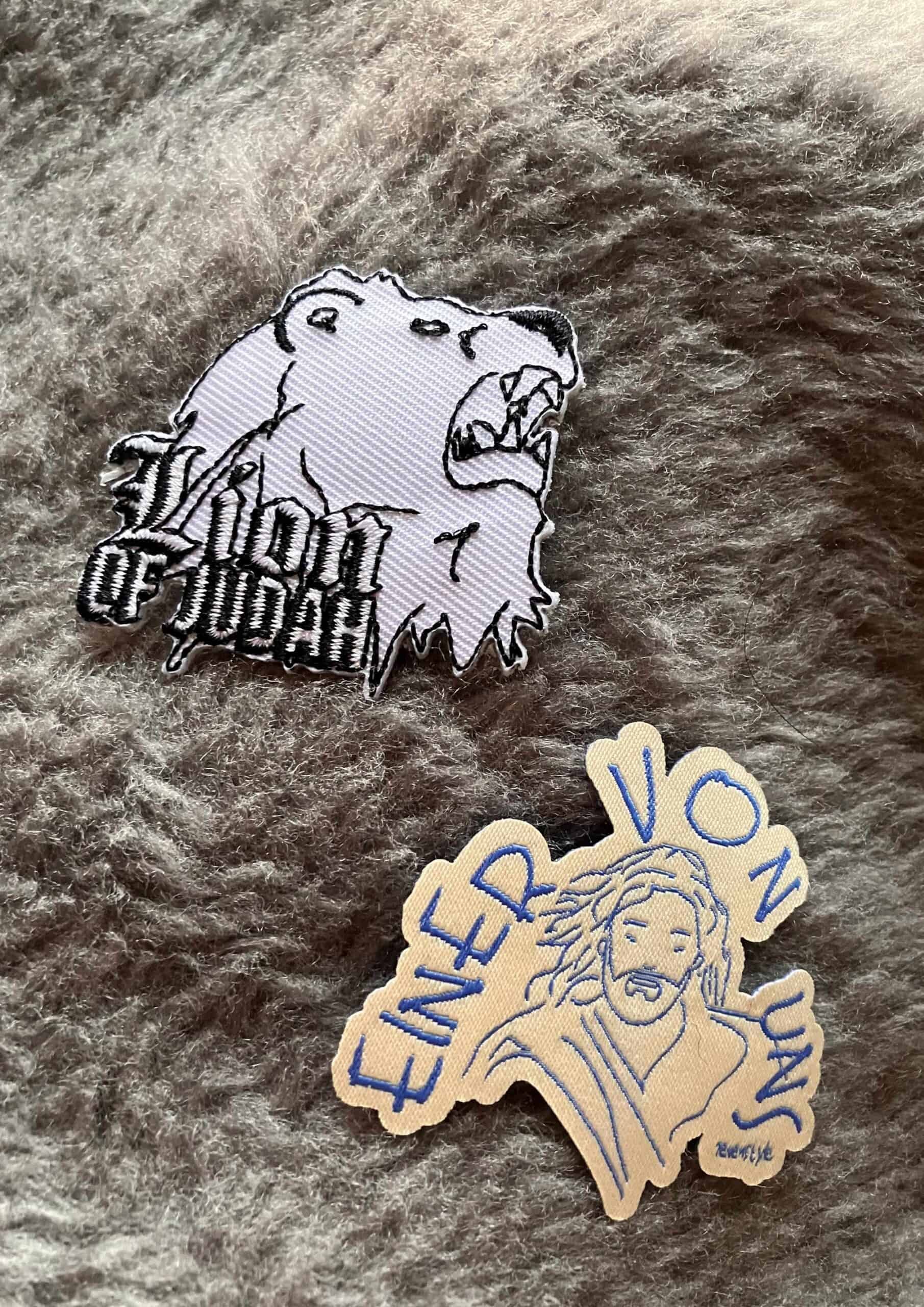 Glaubenssticker mit Jesus und Löwenmotto, christliche Marken, spirituelle Accessoires, Glaube.