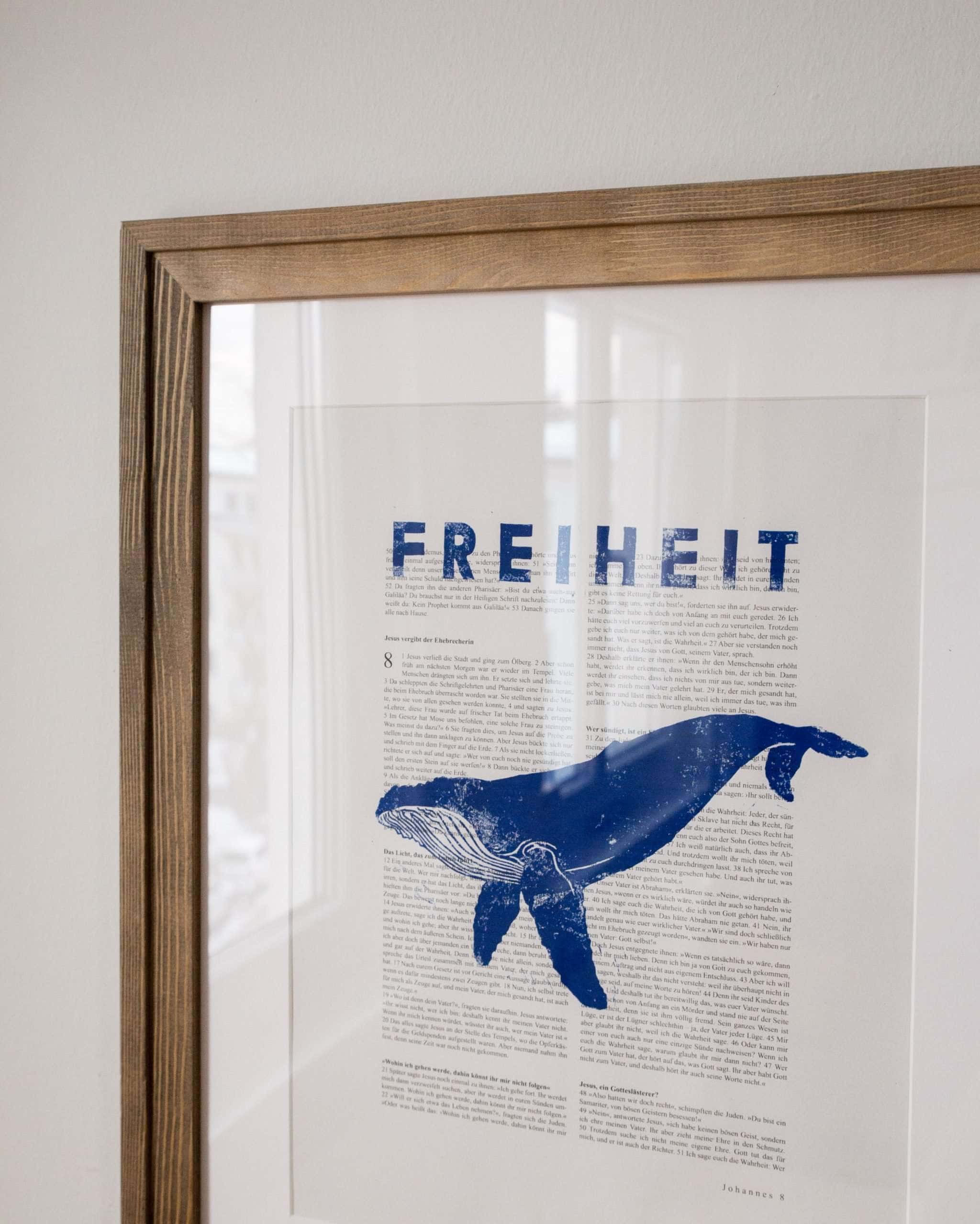 FREIHEIT . Die Bibel auf Art Prints . Kunstdruck A3 . Johannes 7-8 3 Freiheit christliche Kunst Druck mit Blau-Wal Illustration, christliche Marken, spirituelle Wanddekoration.