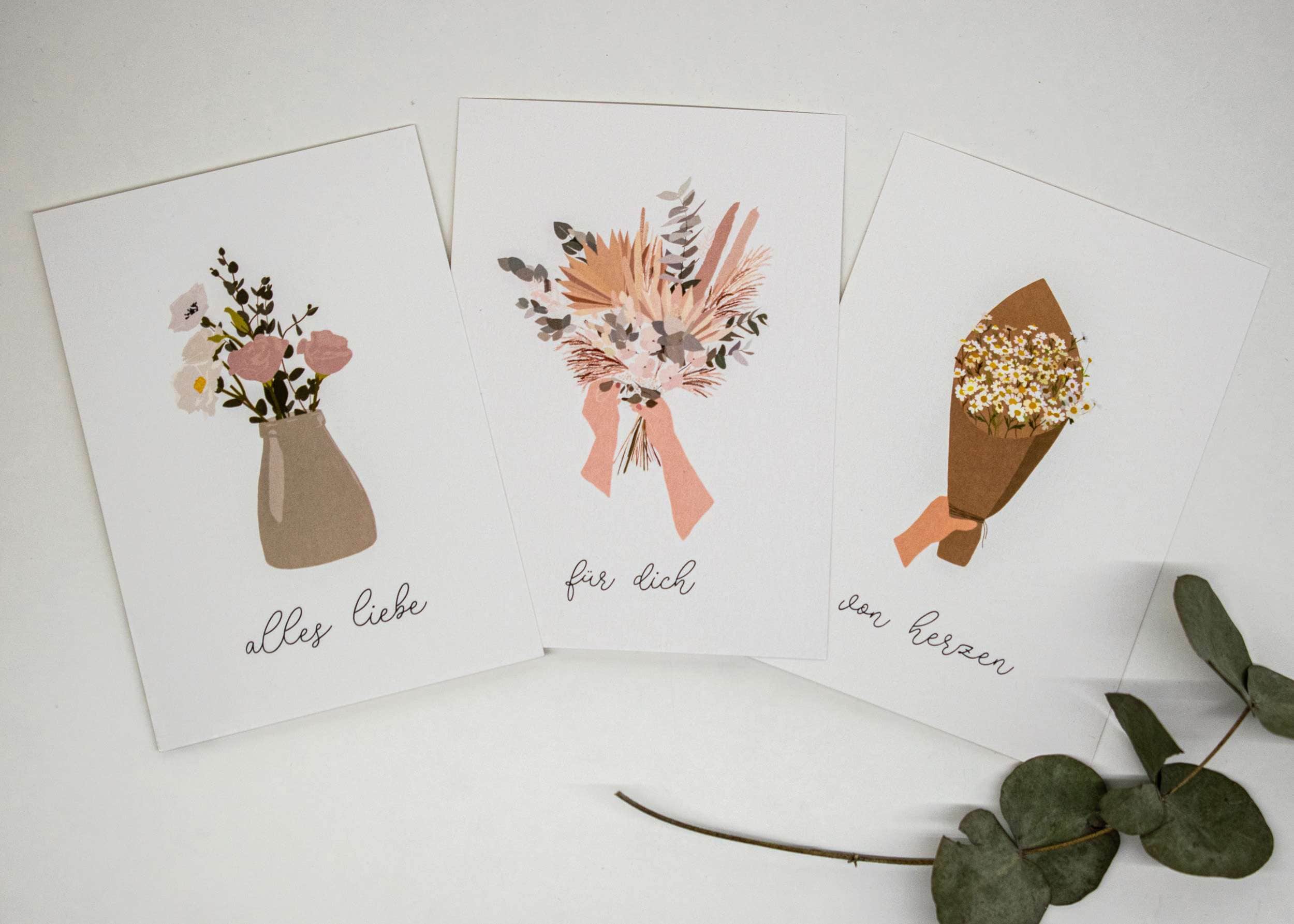 Blumenillustrationen auf Postkarten mit christlichen Grüßen, Dekoration für Geschenke.