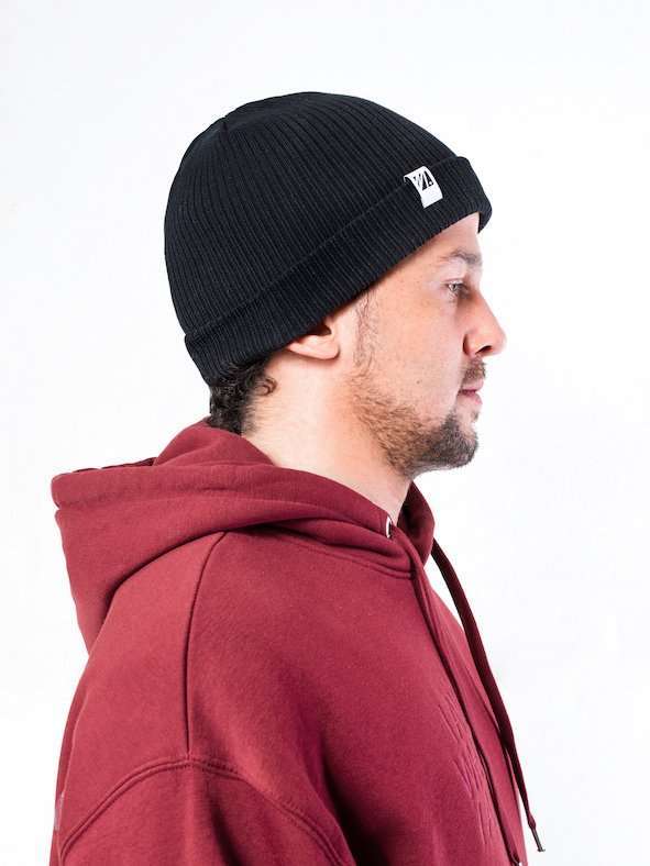 BEANIE SCHWARZ 2 Moderner schwarzer Beanie Hut für christliche Mode | Mookho.de.