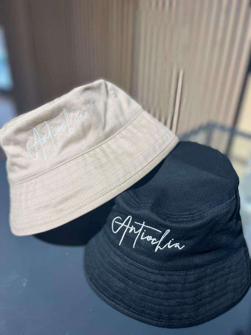 Fischerhut - "Simon" 13 Antiochia Cap mit christlichem Schriftzug, trendiges Modeaccessoire für Christen.