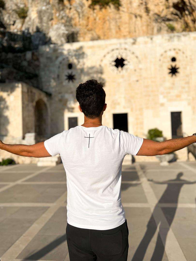 Herren Basic T-Shirt - "Birth" 17 Glaube und Spiritualität in einer christlichen Gemeinschaft.