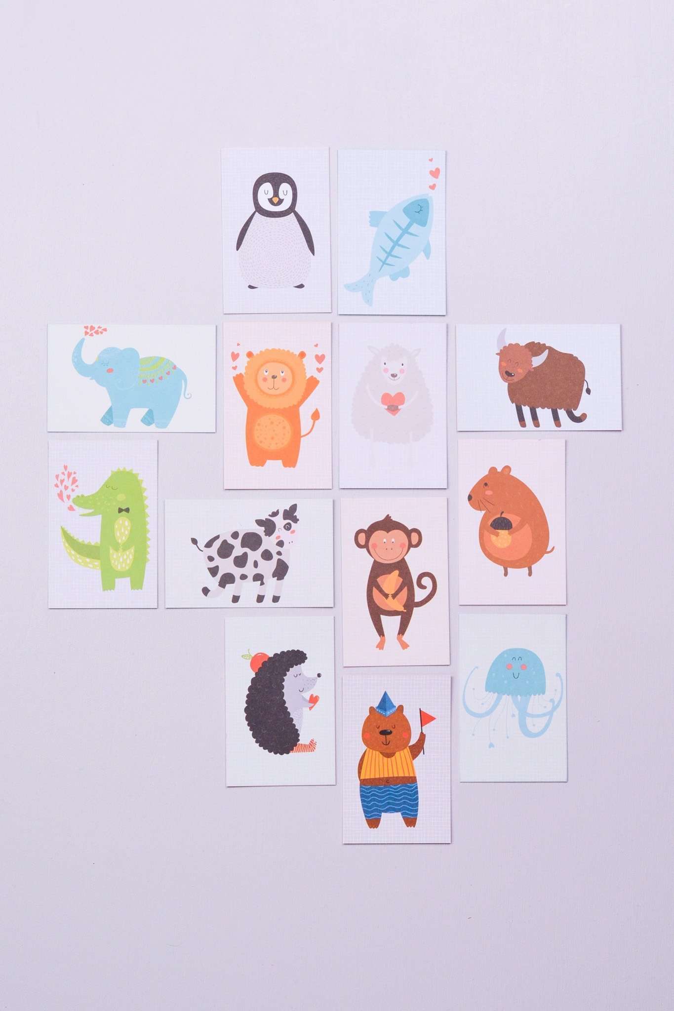 Du bist - Box für Kinder 2 Bunte christliche Tierkarten auf white Hintergrund.