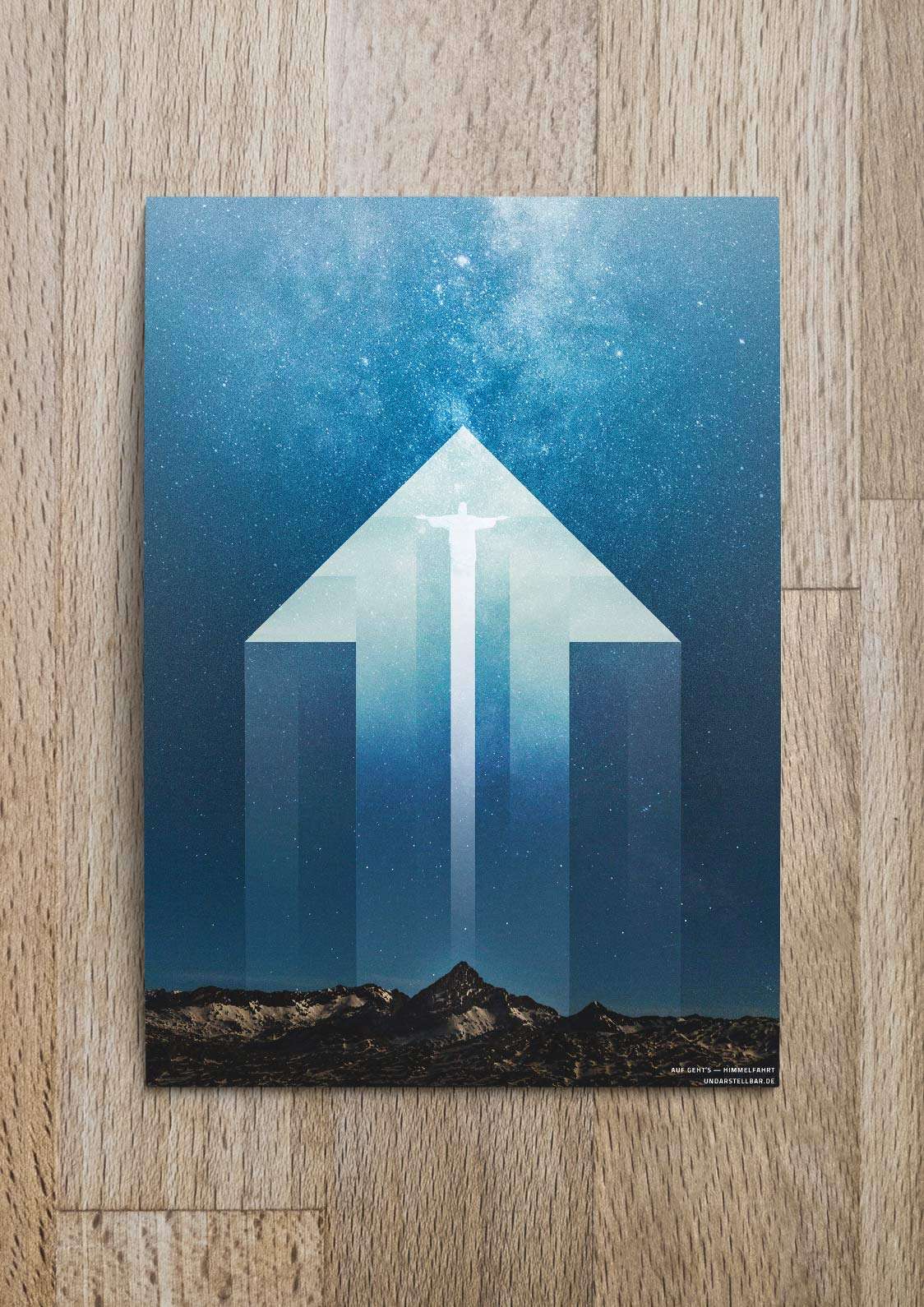 Himmelwärts Kunstkarte mit Berg und Sternenhimmel, christliche Glaubensbotschaft, spirituelle Dekoration.