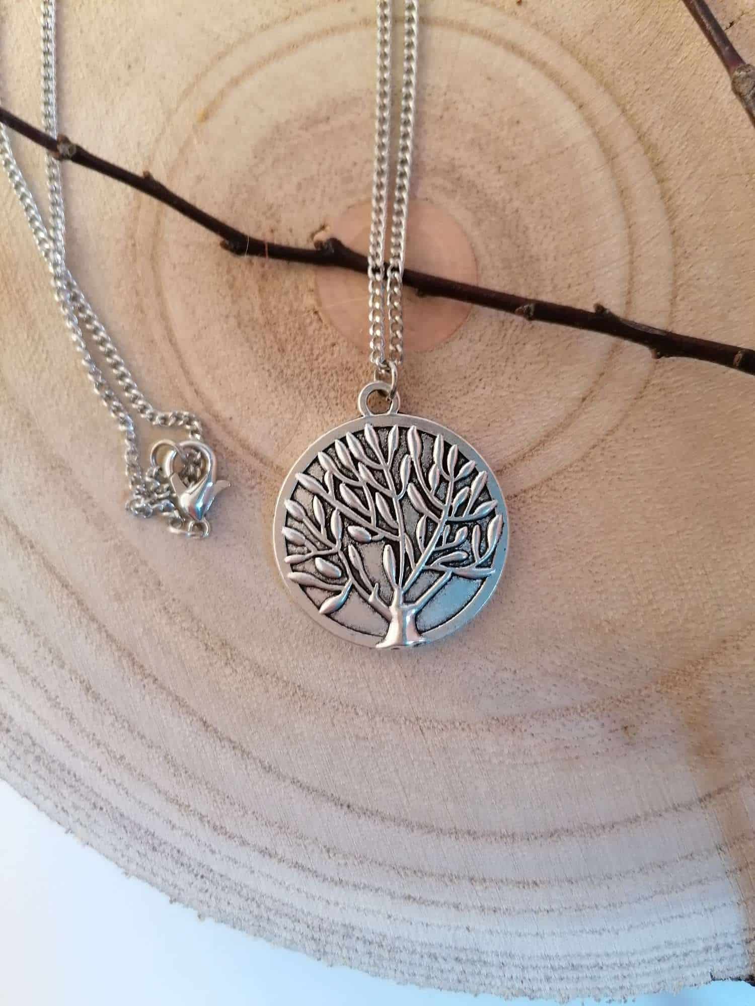 Halskette Blessed 2 Sterlingsilber Baum des Lebens Anhänger, christliches Schmuckstück, christliche Geschenkidee.