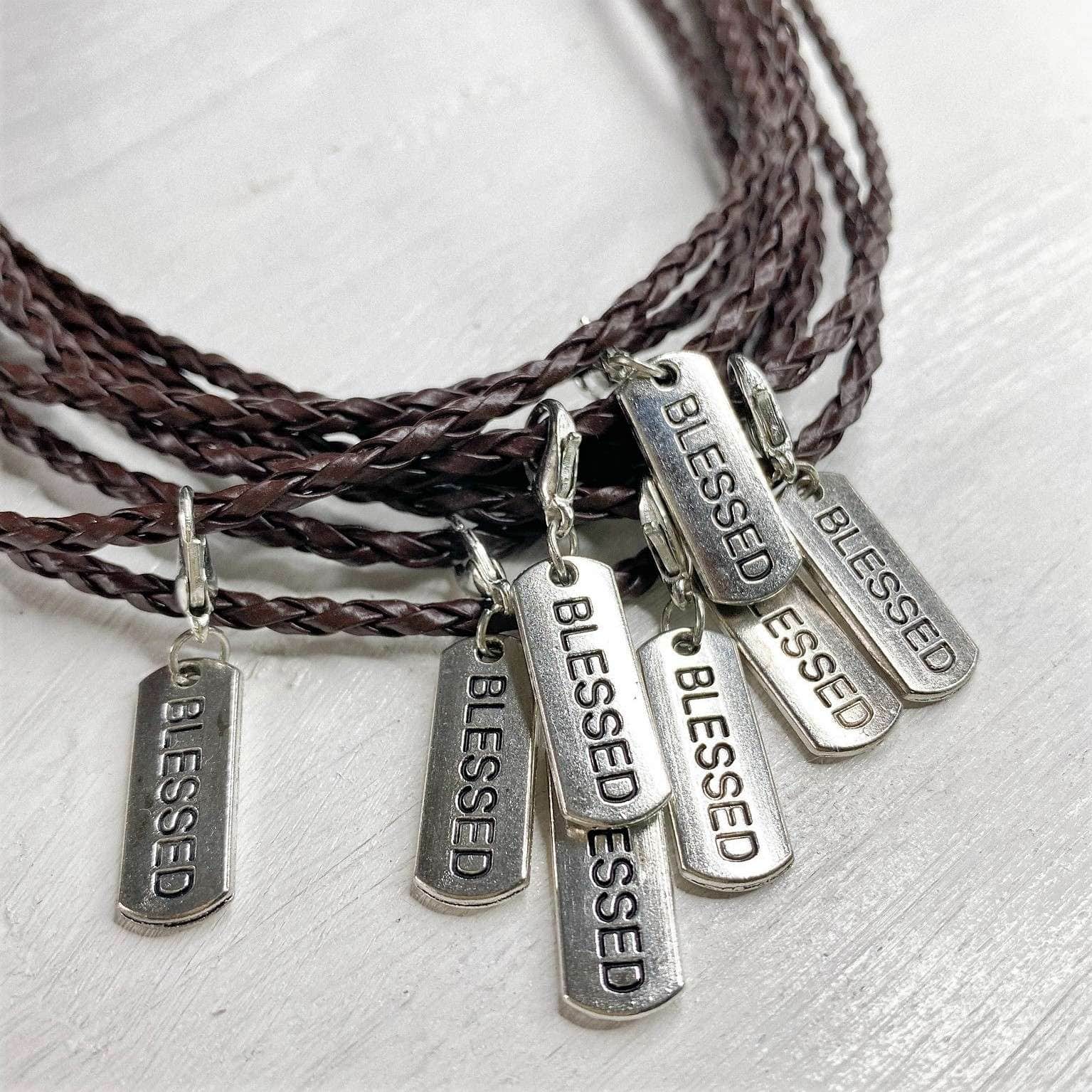Blessed Man | Christliche Kette – Männerkette – silberfarben – individuell verstellbar 4 Gepolsterte Kette mit „Blessed“-Anhänger, christliches Schmuckstück, Geschenkidee, spiritualisiert.
