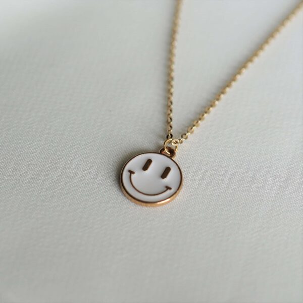 Smiley-Halskette mit christlichem Design, Schmuck für Christen, Geschenkidee.
