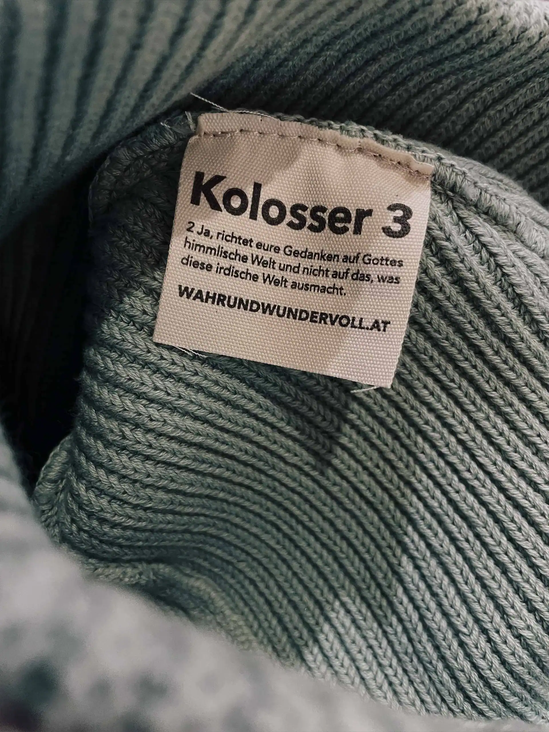 fisherman beanie / aloe / kolosser3 4 Schwarzes T-Shirt mit christlichem Aufdruck und Bibelvers, religiöse Kleidung.