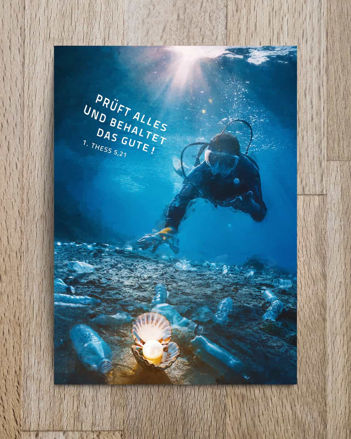 Tauchende Person mit Bibelzitat, Wasser, Meeresumwelt, religiöse Inspiration, christliche Botschaft.