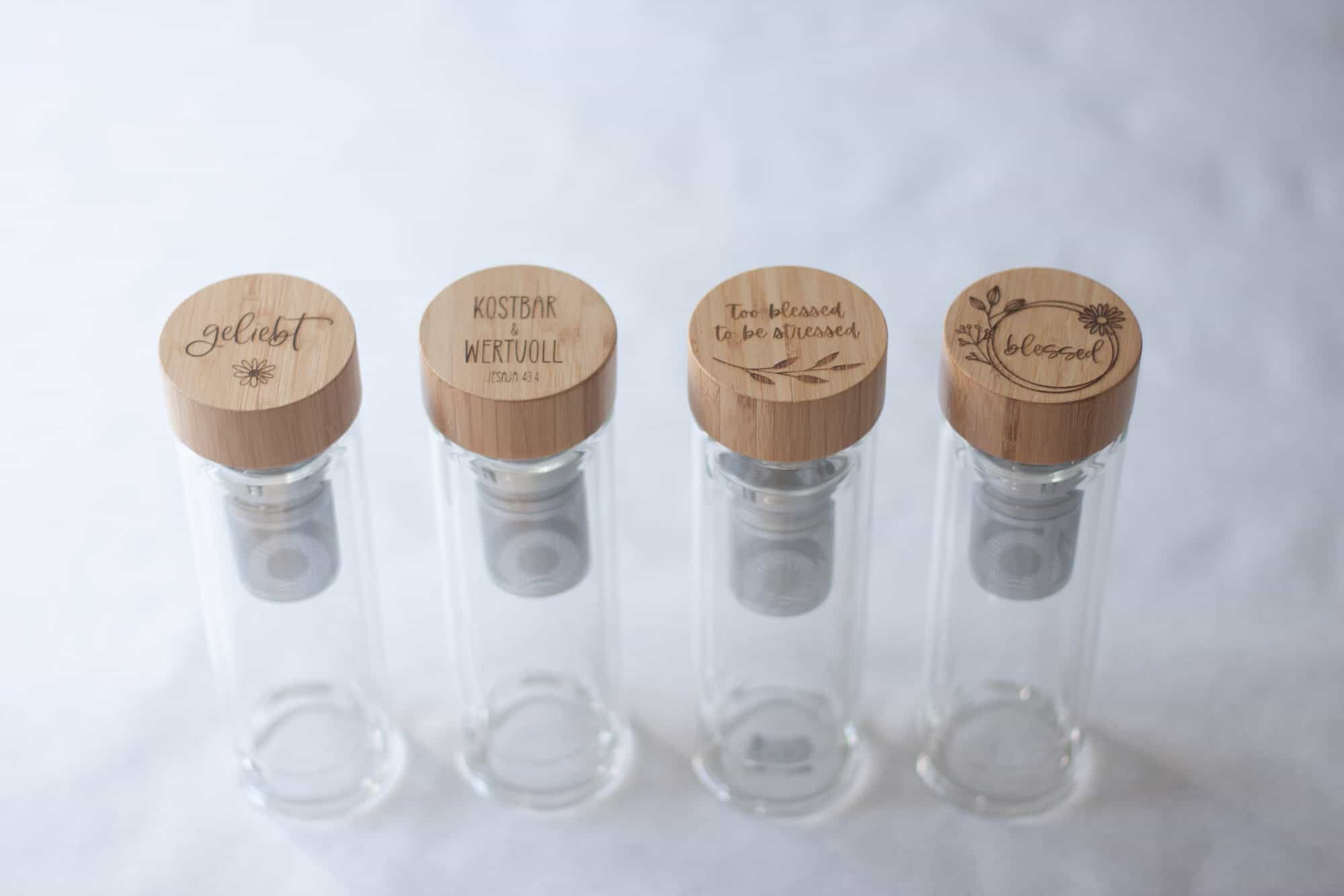 Doppelwandige Glasflasche mit Spruch 14 Gotteslob - Bibelzitate in Holzdeckeln, christliche Marken auf Mookho.de.