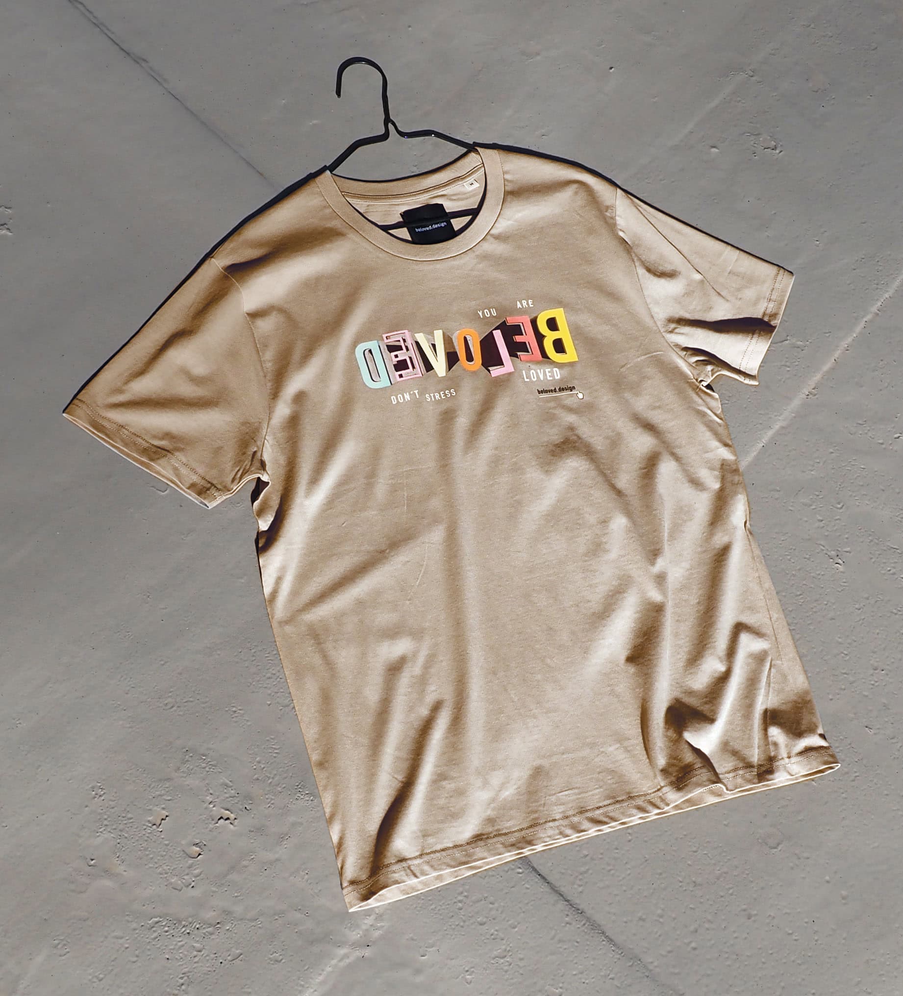 Begeistertes T-Shirt mit Bibelvers, christliches Design und evangelisches Statement.
