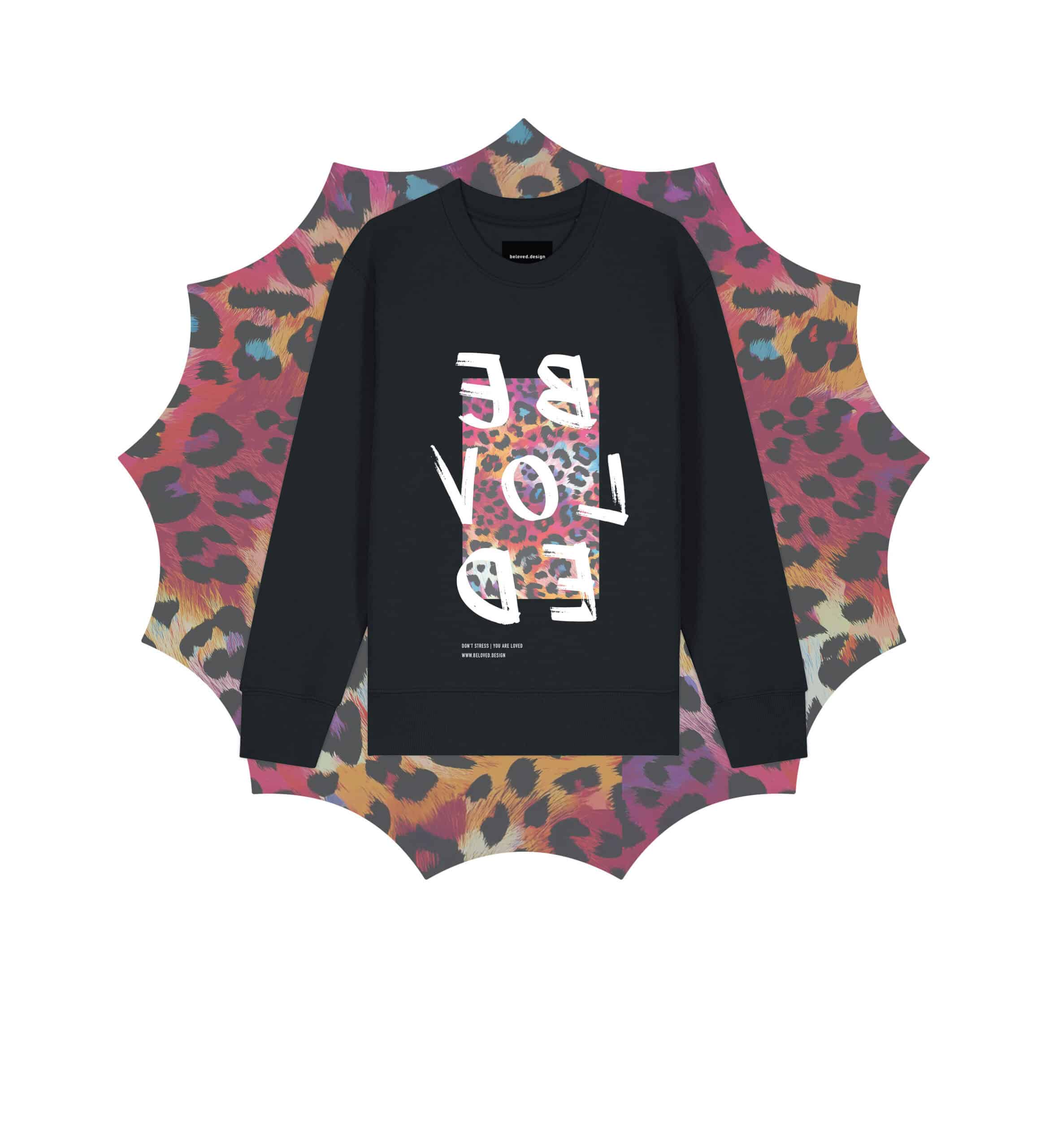 BELOVED | Kinder Pullover| Schwarz Leopard | Fairwear Qualität 14 Stylisches schwarzes Sweatshirt mit buntem Leo-Muster und inspirierendem Bibelvers.
