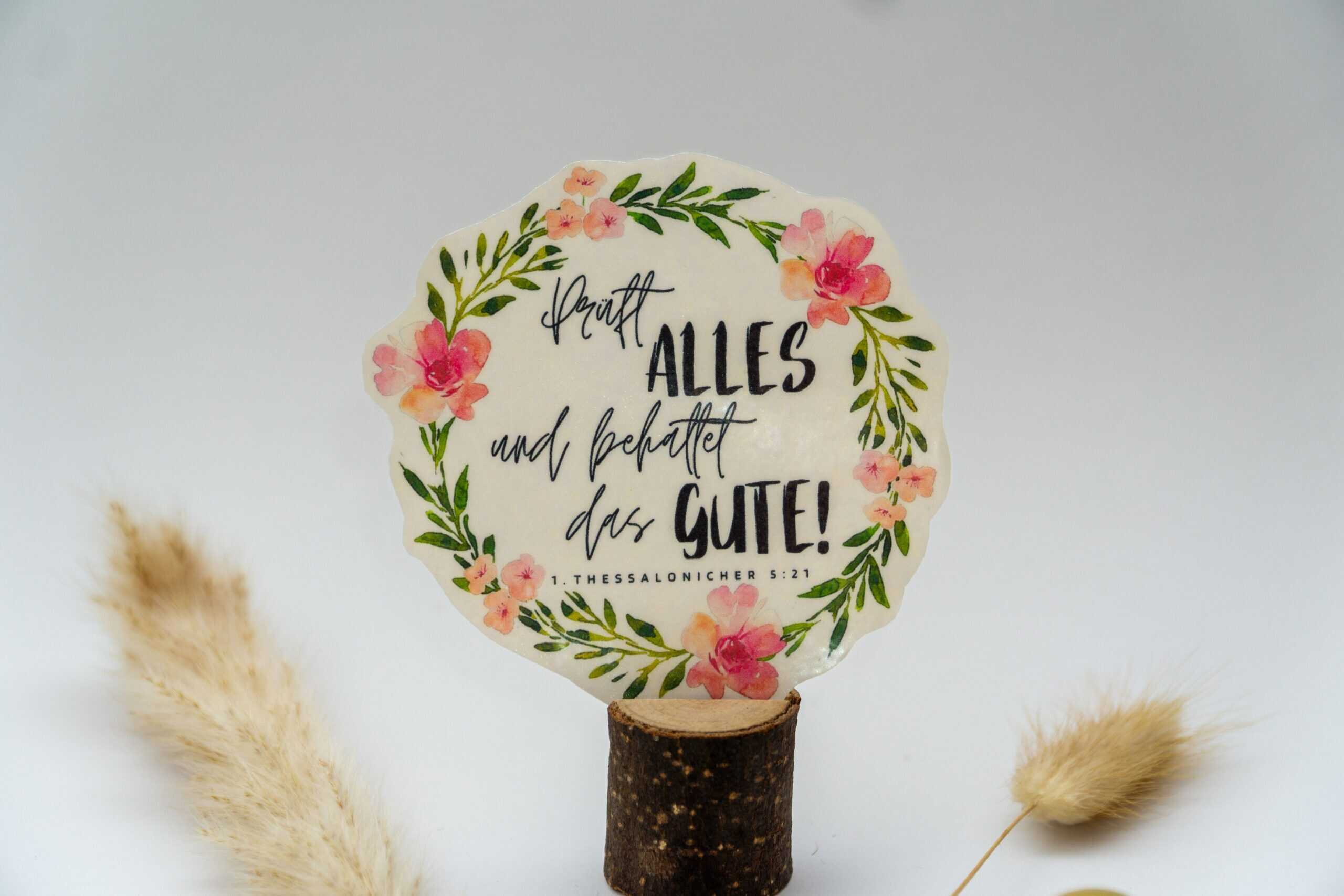 Jahreslosung 2025 - 7 Sticker - Set | Prüft alles und behaltet das Gute | Deutscher Christlicher Aufkleber 17 Gotteswort Papierkärtchen mit christlichen Spruch für Glaube und Hoffnung.