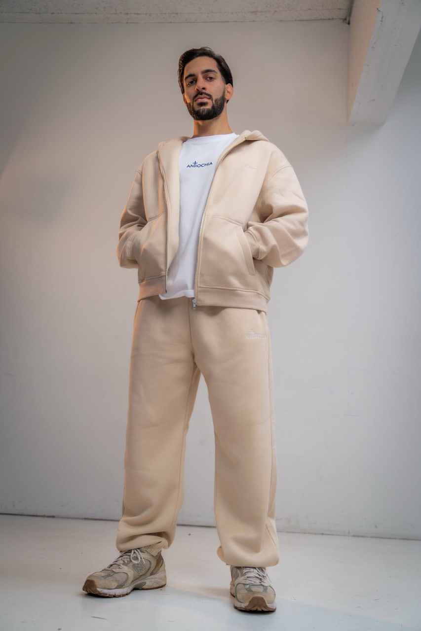 Essential Jogginghose - "Johannes" 15 Moderne christliche Streetwear, bequeme Jogginghose und Hoodie, nachhaltige Mode für Christen.
