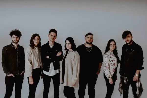GründerIn von christlicher Marke Alive Worship