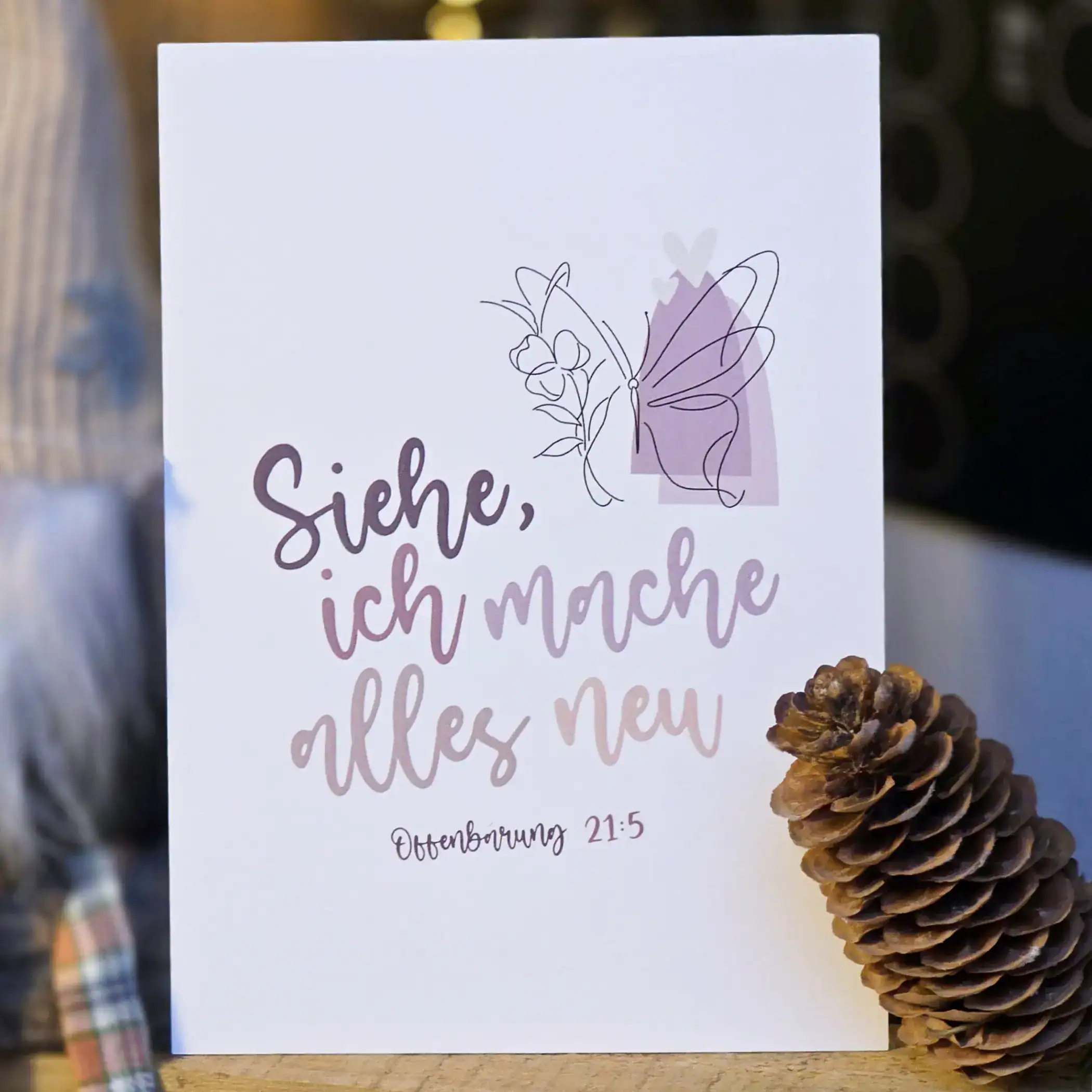 5er Set Postkarten | Jahreslosung 2026 | Gott macht alles neu | Offenbarung 21:5 | Christlich | Geschenk | Bibel | Sprüche | Bibelverse 2 Trügerischer Bibelspruch auf Karte mit Schmetterling, christliche Botschaft, christliche Geschenkidee.