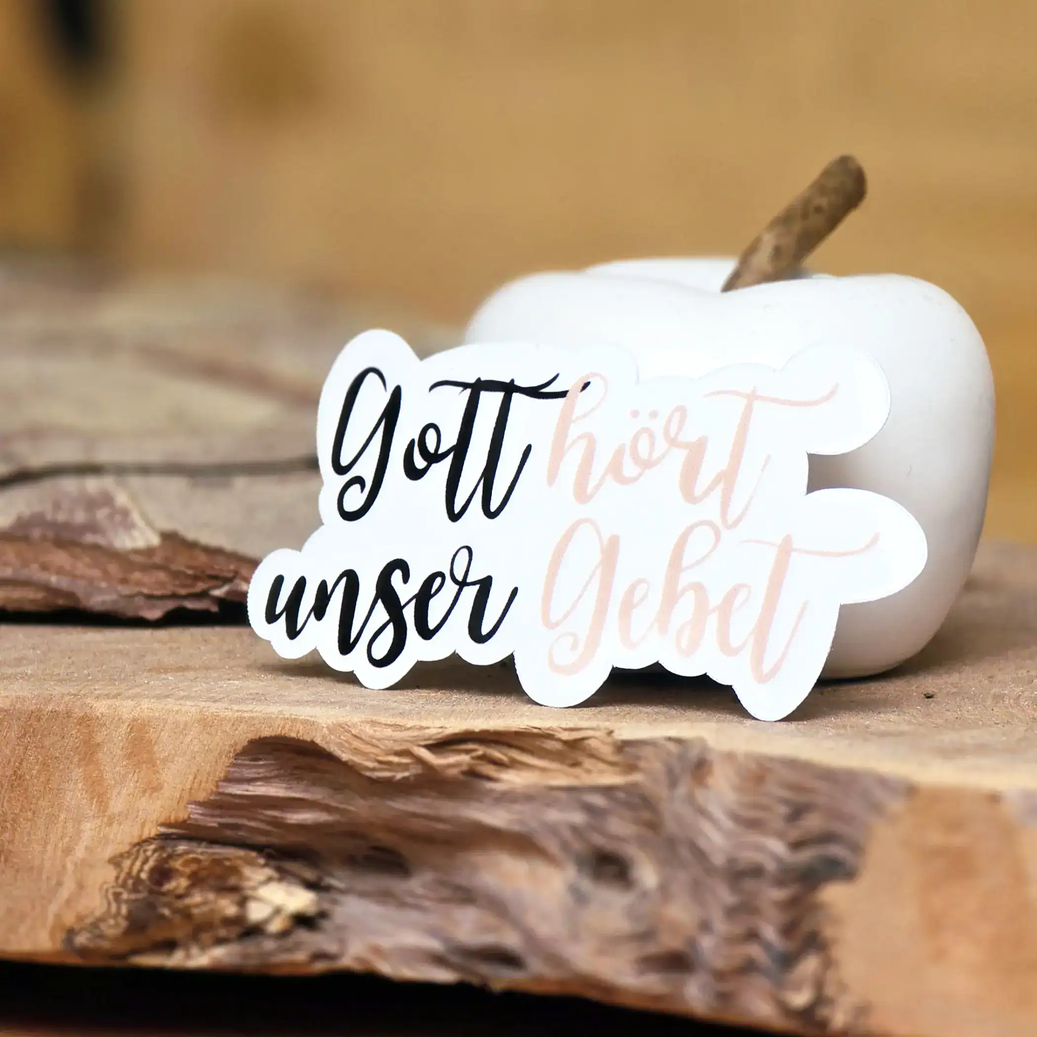 5x Gott hört unser Gebet | Christlicher Sticker | Glaube Sticker | Aufkleber | Geschenk | Dekoration | Gebet | Pray | Jesus | Gott | Bibel 5 Handbemalter christlicher Spruchaufsteller mit Bibelvers auf Holzuntergrund.