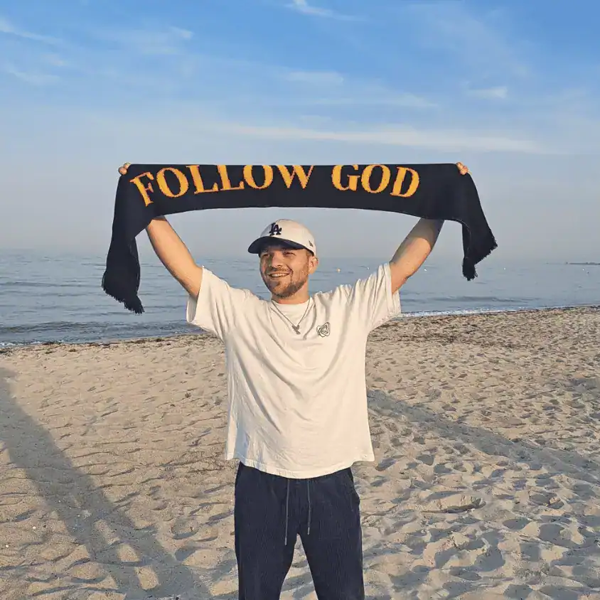 Follow God Schal 1 Glaubensbotschaft, christliche Silberschals, christliche Marken, christliche Mode, religiöse Kleidung.