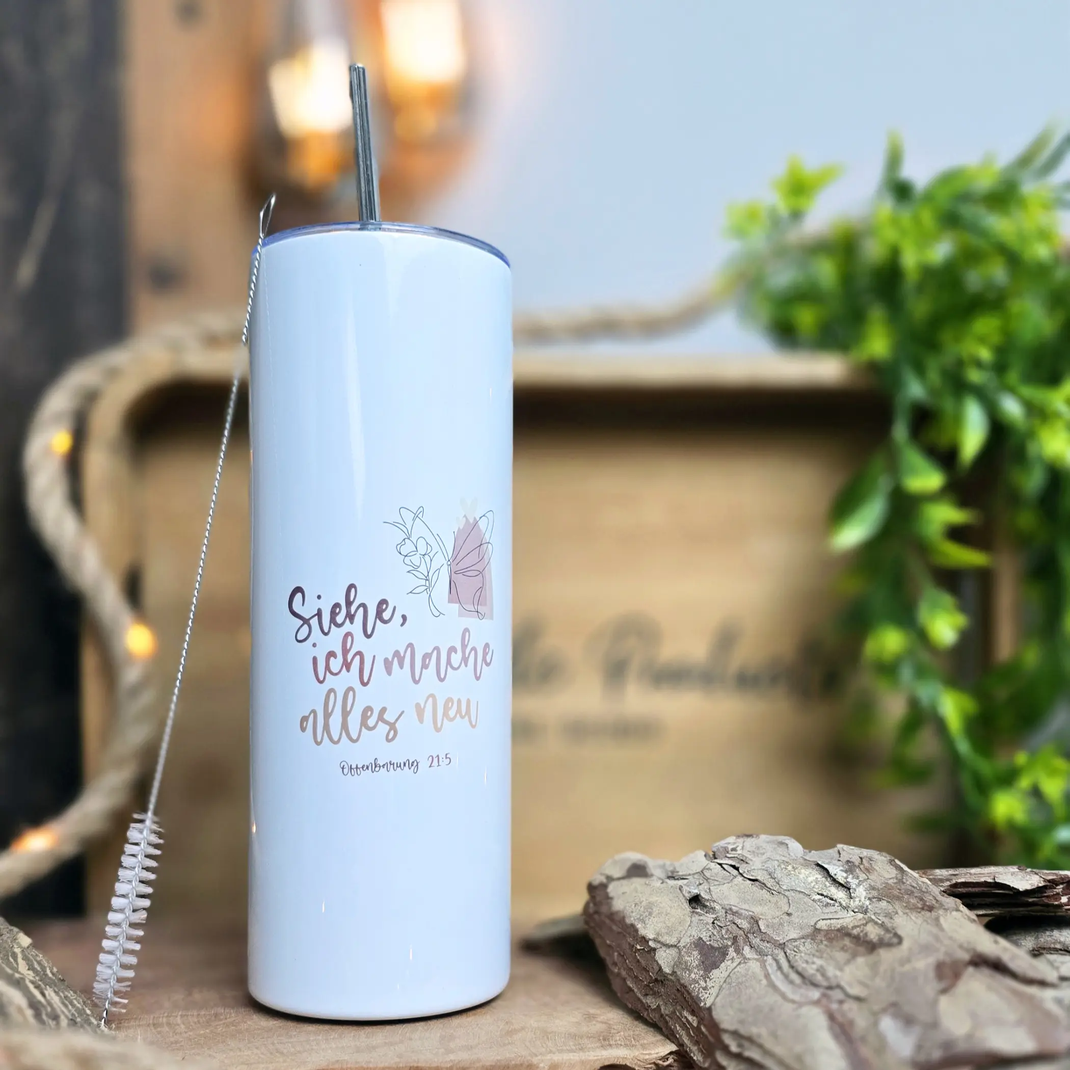 Tumbler | Siehe, ich mache alles neu | Offenbarung 21:5 | Bibelvers | Christlich | Geschenk | Kaffee | Thermobecher | Strohhalm 1 Christlicher Thermobecher mit Bibelvers Offenbarung 21:5 und Strohhalm.