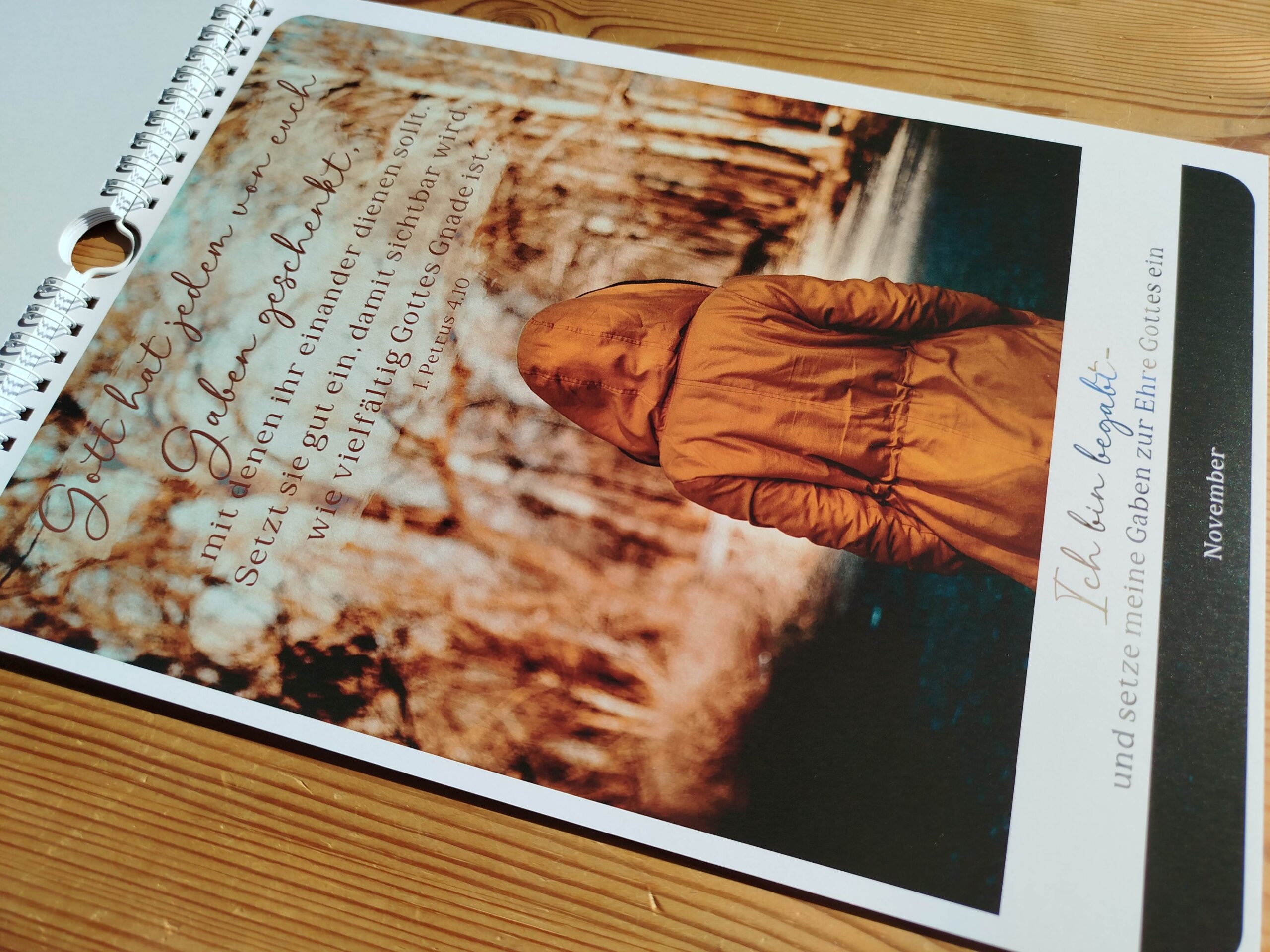 Ermutigungskalender für Teeniemädchen 4 Gebet im Wald, christliche Inspiration, Natur, Spiritualität, Glaube, Gebetsbild, christliche Botsch.
