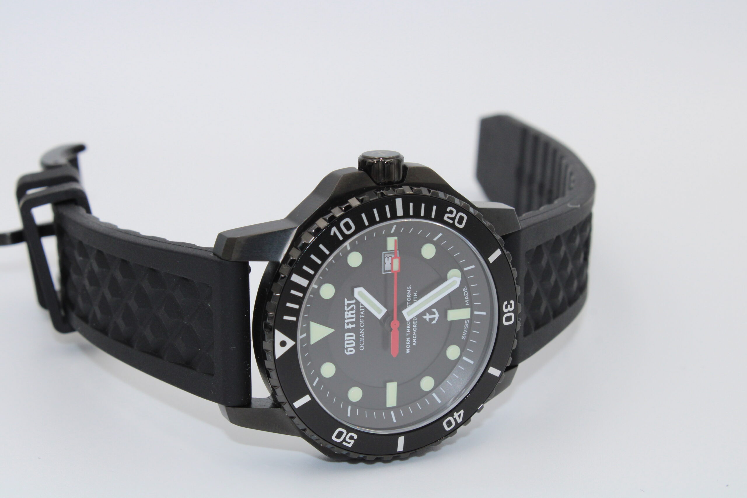 OCEAN OF FAITH - Schweizer Uhr inspiriert vom Glauben - All Black 4 Schwarze Sportuhr mit robustem Gummiarmband und drehbarem Zifferblatt.